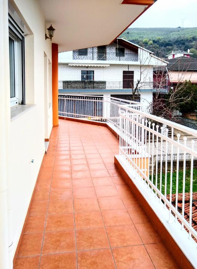Philoanesi Apartment Neokesaria ภายนอก รูปภาพ